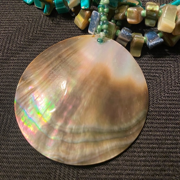 Multi-strand Necklace with Shell Pendent - Picture 4 of 5